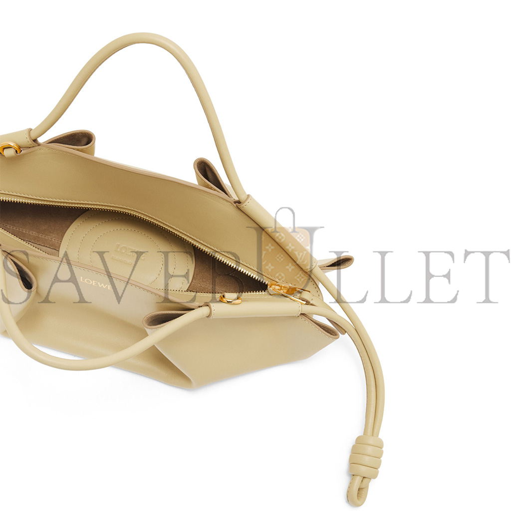 l*ew* small paseo bag in shiny nappa calfskin a709p48x02 (35x21x11.5cm)